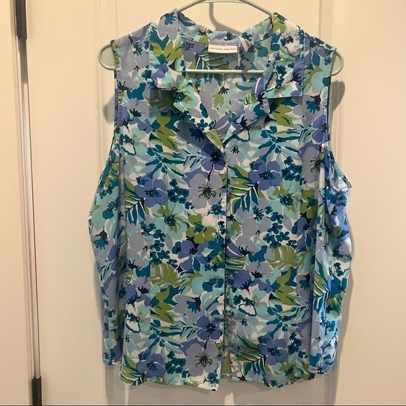 Jaclyn Smith Tops - JACLYN Smith Sleeveless Blouse. 100% PolyesterSz XL